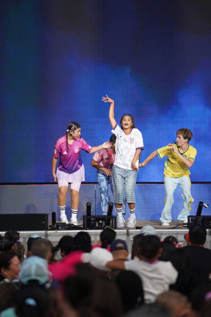 Featured image for “Make Their First Concert the Best Night Ever at KIDZ BOP LIVE in Long Beach! 🎉”